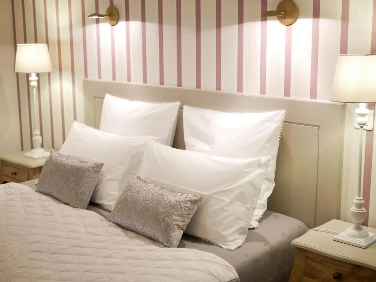Domaine De La Fontaine Bed & Breakfast Chavagne